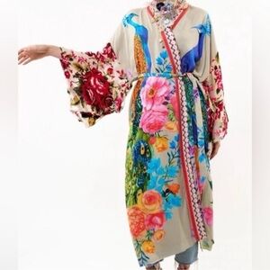 The Fantasy Kimono, Aratta, NWT, OS
Aratta
Size: OS
$210 $249